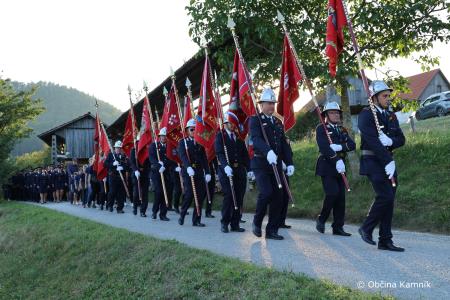Slovesnost ob odprtju prizidka in prevzemu večnamenskega gasilskega vozila PGD Gozd (11)